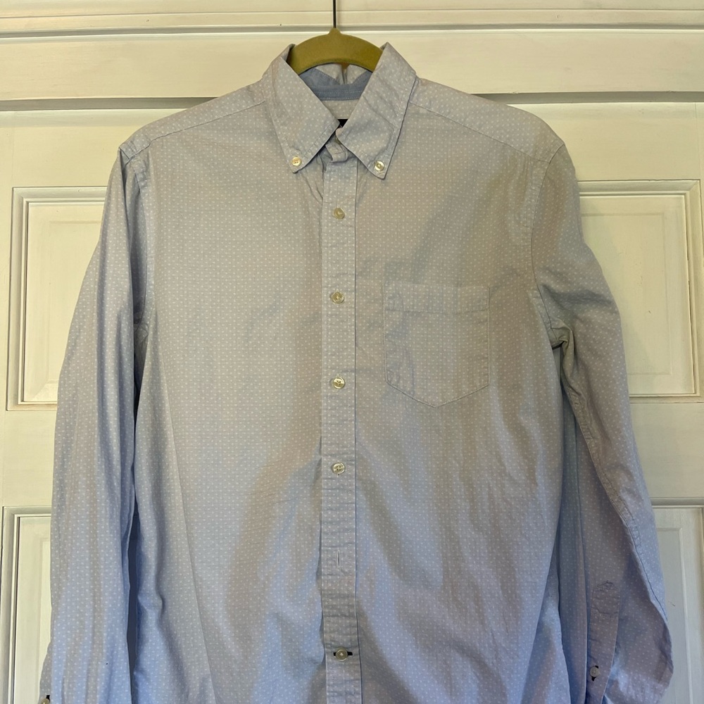 American Eagle Men’s Long Sleeved Button Down Shirt